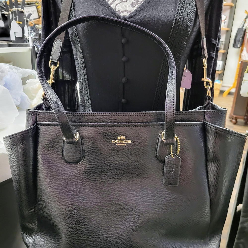 Coach Black Tote Bag with Structured Design and Gold Hardware